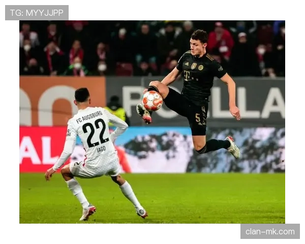 德甲巅峰对决:红白荣耀强势回归,全队斗志点燃赛场引关注 德甲巅峰对决:红白荣耀强势回归,全队斗志点燃赛场引关注